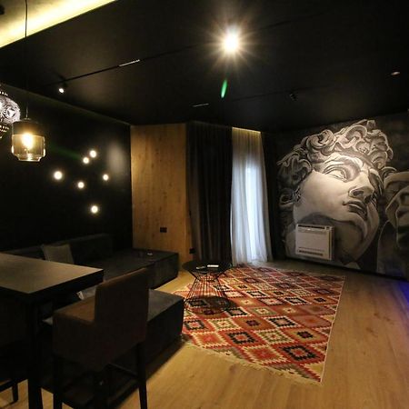 King'S Apartment Korce Bagian luar foto